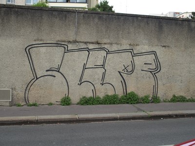 photo graffiti Paris 20eme arrondissement